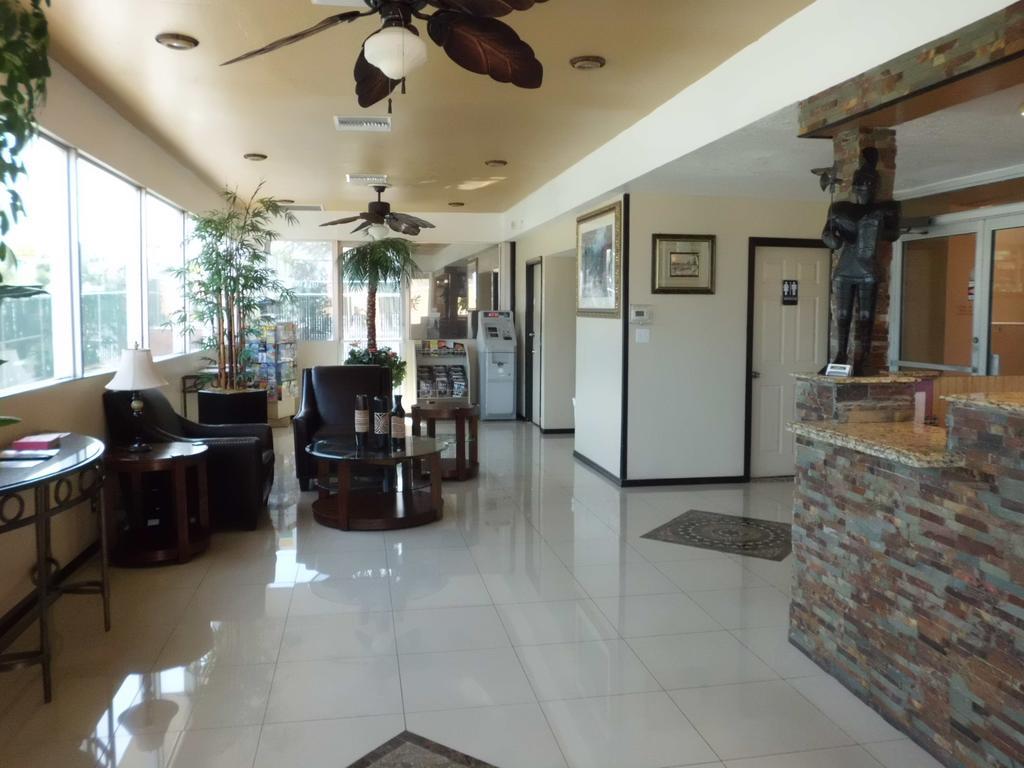 America's Best Inn&Suites-Lakeland Buitenkant foto
